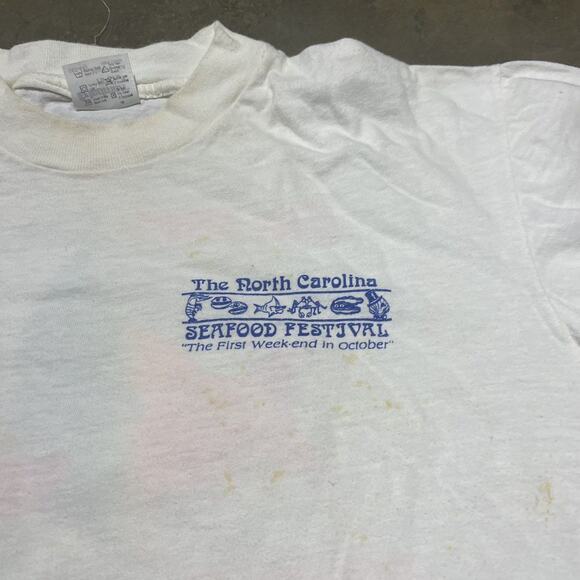 Vintage 80s North Carolina Seafood Festival White T-Shirt - Picture 2 of 4